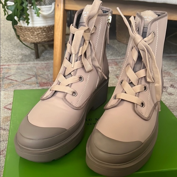 Stylish Women's Boots in Pink by Kate Spade - Picture 4 of 5